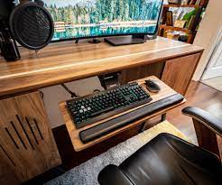 Rackmount keyboard drawers are available in multiple sizes with features designed to meet your needs. Diy Keyboard Tray Made From Walnut And Leather