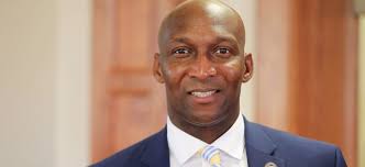 Anthony Holloman's Instagram, Twitter & Facebook