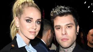 Povero fedez, almeno un caffè potrebbe farglielo sottolineano alcuni follower commentando un botta e risposta tra il rapper e chiara ferragni , ovviamente pubblicato in una instagram stories. Qykrgevavi9y7m
