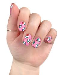 Look like a cute tiny beach, isn't it? Beach Ball Happy Nail Art 25 Sweetpeas