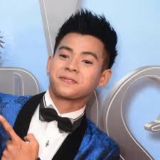 Arnold Leonard, Host Baru Inbox Yang Melejit di Mermaid in Love