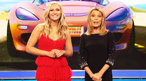 Wheel of fortune is an american television game show created by merv griffin and first aired in 1975, with a syndicated version airing since 1983. Celebrity Wheel Of Fortune To Feature Chris Harrison Jennie Garth And More In 2021 Entertainment Tonight