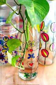 20 Easy Glass Painting Projects Diy Glass Paint Craftionary Glass Painting Kit Glass Painting Designs Easy Glass Painting