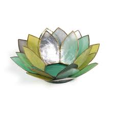 Blaker Lotus H 7 Cm Maisons Du Monde Decoration Verte Bougeoirs Tendance Deco