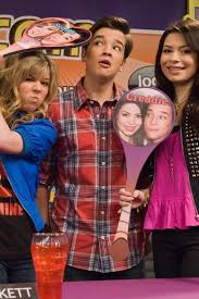 This is the actual kiss from iomg! The Icarly Mystery Of Who Freddie Really Loved May Finally Be Solved Teen Vogue