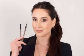 Anna Barba's Instagram, Twitter & Facebook