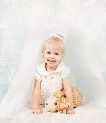 Ereditari, psihosomatici, etc, care pot fi favorizati de dispepsii, tulburari menstruale, hipertiroidism, dar si de depozite de tartru pe dantura, de folosirea unei periute noi care raneste si nu a fost in prealabil. 3 Sfaturi Pentru A Trata Rosu In Gat La Copii