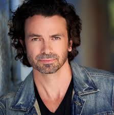 Daniel Hall's Instagram, Twitter & Facebook