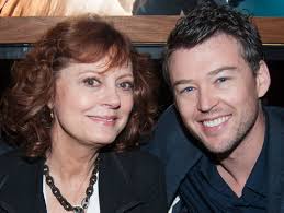 She was then in a relationship with tim robbins from 1988 to 2009. Susan Sarandon Boyfriend Back Together Despite 31 Year Age Difference