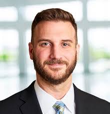 Eric Santa's Instagram, Twitter & Facebook