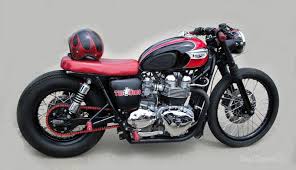 Triumph Bonneville Bobber Can T See Any Better Days Picture Top Speed Triumph Cafe Racer Triumph Bobber Bobber Motorcycle