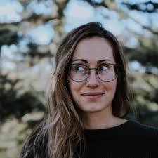 Queen Shea's Instagram, Twitter & Facebook