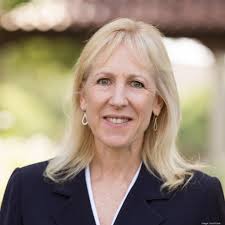 Florida's Orange County, Crummer, Edyth Bush Institute team up to provide  nonprofit training support in Orlando