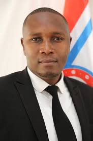 Sarafa Tunji Isola's Silent Revolution: Service Over Showmanship