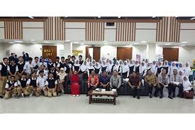 Berikut ini 10 sma swasta di kota dan kabupaten bogor dengan nilai rerata tertinggi dalam utbk 2020: Kunjungan Sma Bina Bangsa Sejahtera Ke Universitas Al Azhar Indonesia Universitas Al Azhar Indonesia