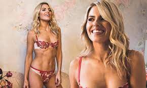Mollie King exhibits her strong abs in skimpy lingerie | Daily Mail Online