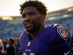 All these Playoff Lamar Jackson memes disrespectful 😂