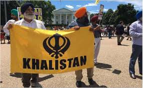 Standing on the ramparts of the red fort was diljender singh, a farmer from punjab, who held aloft the nishan sahib, the flag of sikhism. Security Agencies On High Alert In Delhi Following Sfj S Threat Of Hoisting Flag At Red Fort The Lucknow Journal Voice Of Common Man