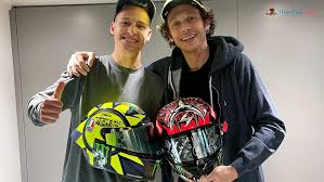 Helm of valor increases the strength and agility of the hero by 4 when worn. Rossi Quartararo Bertukar Helm Mahal Mana Ya Harganya Ridertua Com
