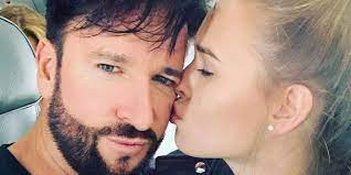 Check spelling or type a new query. Michael Wendler Teenie Laura Hatte Ihren Ersten Sex Mit Ihm