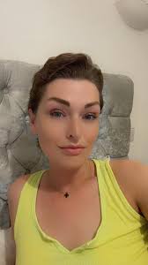 Pls make me have braids in my hair