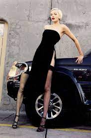 Fashion editor phyllis posnick paired the proenza. Nadja Auermann By Helmut Newton For Vogue February 1995 Helmut Newton Nadja Auermann Newton Photo