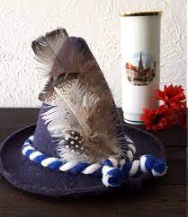 Bavarian Felt Hat W Feather Rope 5 Alpine Germany Etsy Vintage Felt Hat Feather Hat Felt Hat