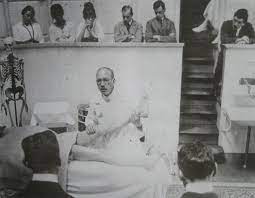 Includes character biography, gallery, and a complete list of episode appearances. Ferdinand Sauerbruch The Father Of Thoracic Surgery