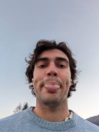 I am looking for someone who live in Huddersfield or Sheffield and doing  downhill skateboarding daily or weekly? I want to hit you up!