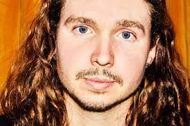 Thomas Lux's Instagram, Twitter & Facebook