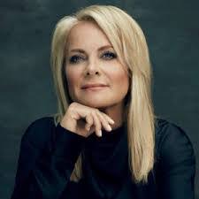 Mamie Walton's Instagram, Twitter & Facebook