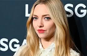 El jocoso comentario de Millaray Viera tras posar y compartir foto con una  transparencia