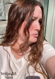 Leanne Shinnick's Instagram, Twitter & Facebook