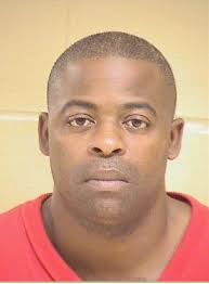 Shreveport murder suspect missing, Crime Stoppers offering reward