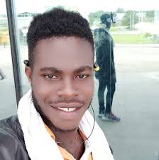 Francis D.J Sormah, a Year 3 Pharmacy student, won the COMAHS College  intra-competition🥳 He will be representing COMAHS at the Orange Esport  Experience University Tournament to grab NLE 30,000.🤗 #orangesl  #orangeishere #esports #