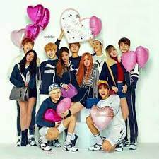 Dengan aktivitas tur yang padat baik di asia maupun di luar asia, rupanya bts masih berusaha keras lho toppers untuk berinteraksi dengan penggemar mereka di seluruh dunia. Cerita Blackpink X Bts Story Home Facebook