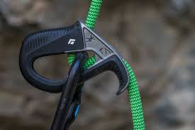 Offers multiple friction modes for belaying and rappelling. Best Assisted Braking Belay Devices For Rock Climbing Gearjunkie
