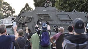 La banque de france est appelée la grande boulange. Seulement 12 Jours Sans Mort En 2020 Pourquoi La Police Americaine Tue Autant Euractiv Fr