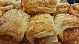 Secara umum, terdapat lebih 40,000 jenis kacang yang didaftarkan di dunia, jelas menunjukkan yang ianya juga dihasilkan secara meluas. Resep Kue Pastry Isi Kacang Merah Ternyata Gampang Dibuat Halaman All Tribunstyle Com