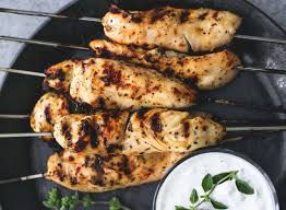 Brochette De Poulet Souvlaki Et Sauce Tzatziki Recette Brochette Poulet Sauce Tzatziki Et Poulet
