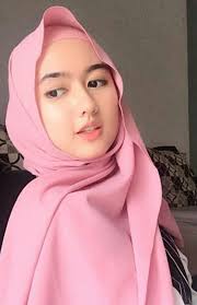 100 ide Widya Astuti