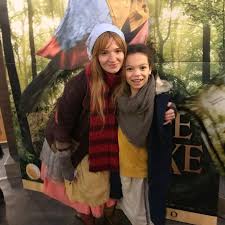 Kinder mädchen fasching kinder kostüm fasching halloween kostüm kind hexe fasching verkleidung kinder kostüm selber machen kind gespenst kostum tipp hexenhut selber gestalten kostum selber machen kind. Die Kleine Hexe Zauberstab Und Hexenhut Zum Kinostart Zum Film