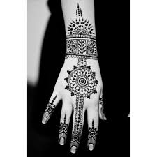 Hier findest du eine genaue anleitung und tolle henna muster und motive. Henna Tattoo Selber Machen 40 Designs Henna Tattoo Designs Beautiful Henna Designs Hand Henna