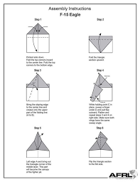 Cara melipat seperti ini dijamin akan membuat pesawat kertas anda terbang lebih jauh loh. Origami Cara Buat Kapal Terbang Kertas Mykini