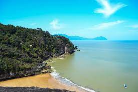 There are 6 national parks within driving distance from miri alone. Sarawak Borneo Getting Catty In Kuching