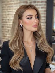 🤎Cubrimiento de cana con su respectivo retoque de color base y baño de  brillo para este balayage