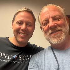 Stephen Click (click_sta) has been leading the StuMo ministry at #TCU for  15+ years. God has used he & @laceyclick to impact thousands of students.  #collegeministry #campusministry