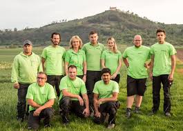 Bestellen sie heim & garten zubehör für ein gemütliches zuhause gleich bequem im online portal von online marktplatz halle (saale) oder machen sie einen einkaufsbummel in halle (saale) und kaufen sie heim & garten zubehör von top qualität vor ort beim händler ihres vertrauens. Unser Team Wachst Heim Grunanlagenbau