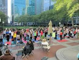 Contact bikram yoga union square on messenger. Kostenlos Yoga Im Bryant Park Newyorkcity De
