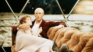 A man named billy pilgirm tells the story of how he became unstuck in time and was abducted by aliens. George Roy Hill Slaughterhouse Five The Great Waldo Pepper